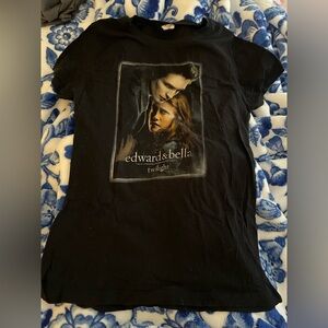 Twilight 'Edward & Bella' Graphic Tee - Black